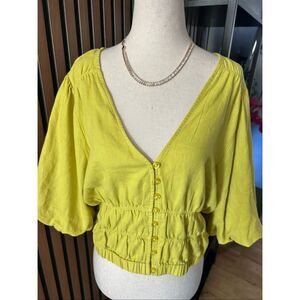 Marc New York andrew Mark size medium yellow pirate shirt short cut off